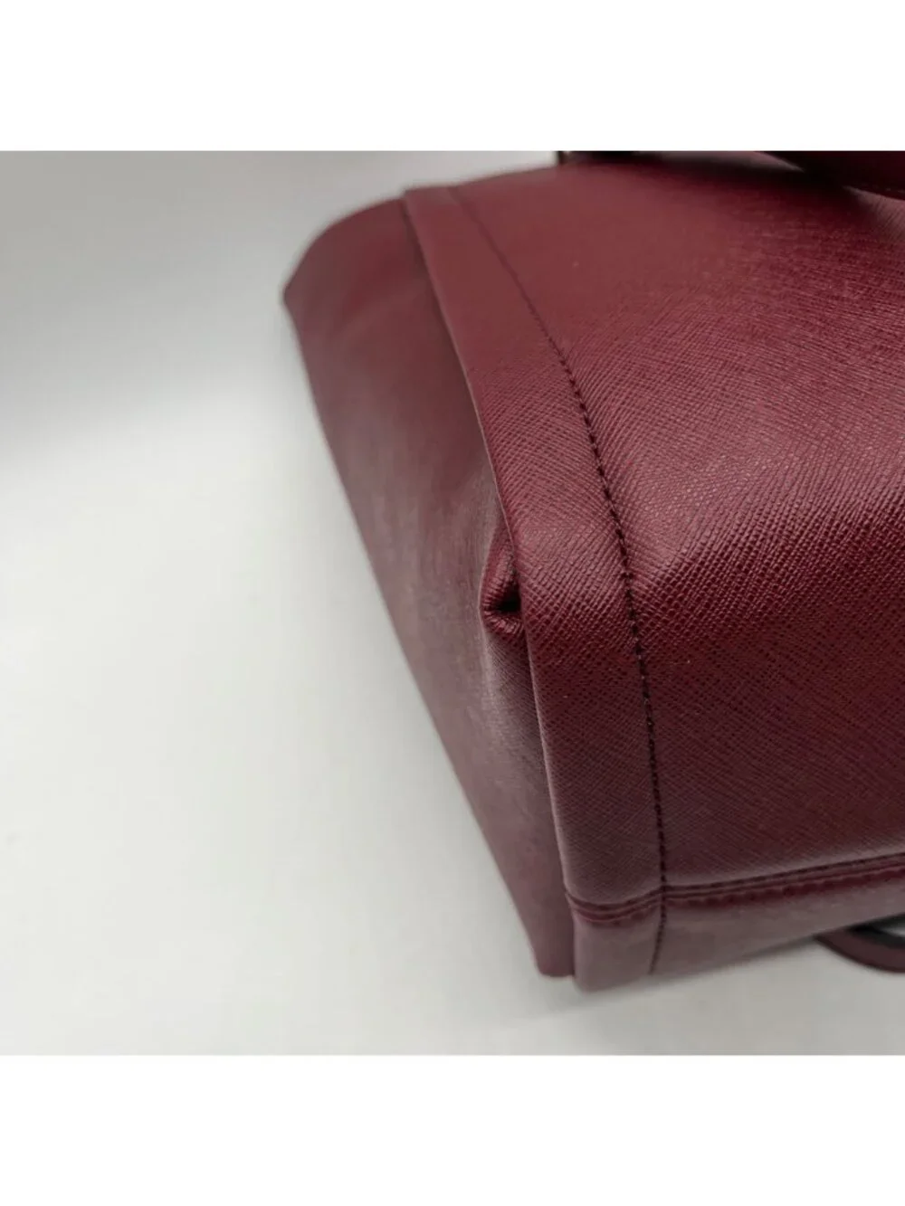 Vera New York Burgundy Saffiano Faux Leather Tote Bag